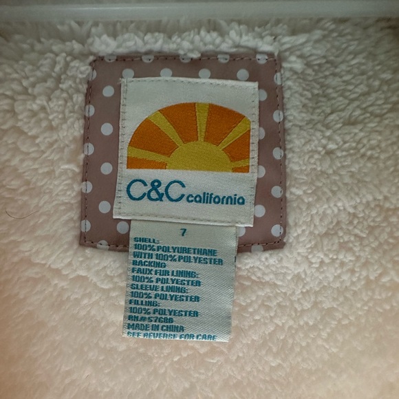 Girls size 7 raincoat - Picture 3 of 3